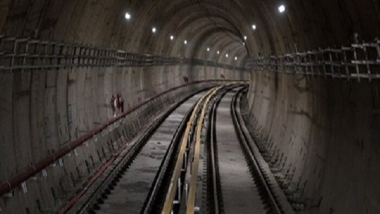 طرح قطار شهری اهواز با اختصاص اوراق از سهم دولت شروع به کار خواهد کرد