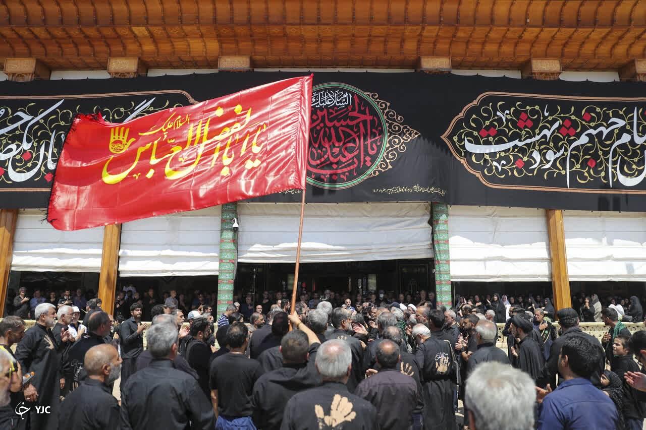 شیراز در روز عاشورا یکپارچه شورحسینی شد + تصاویر