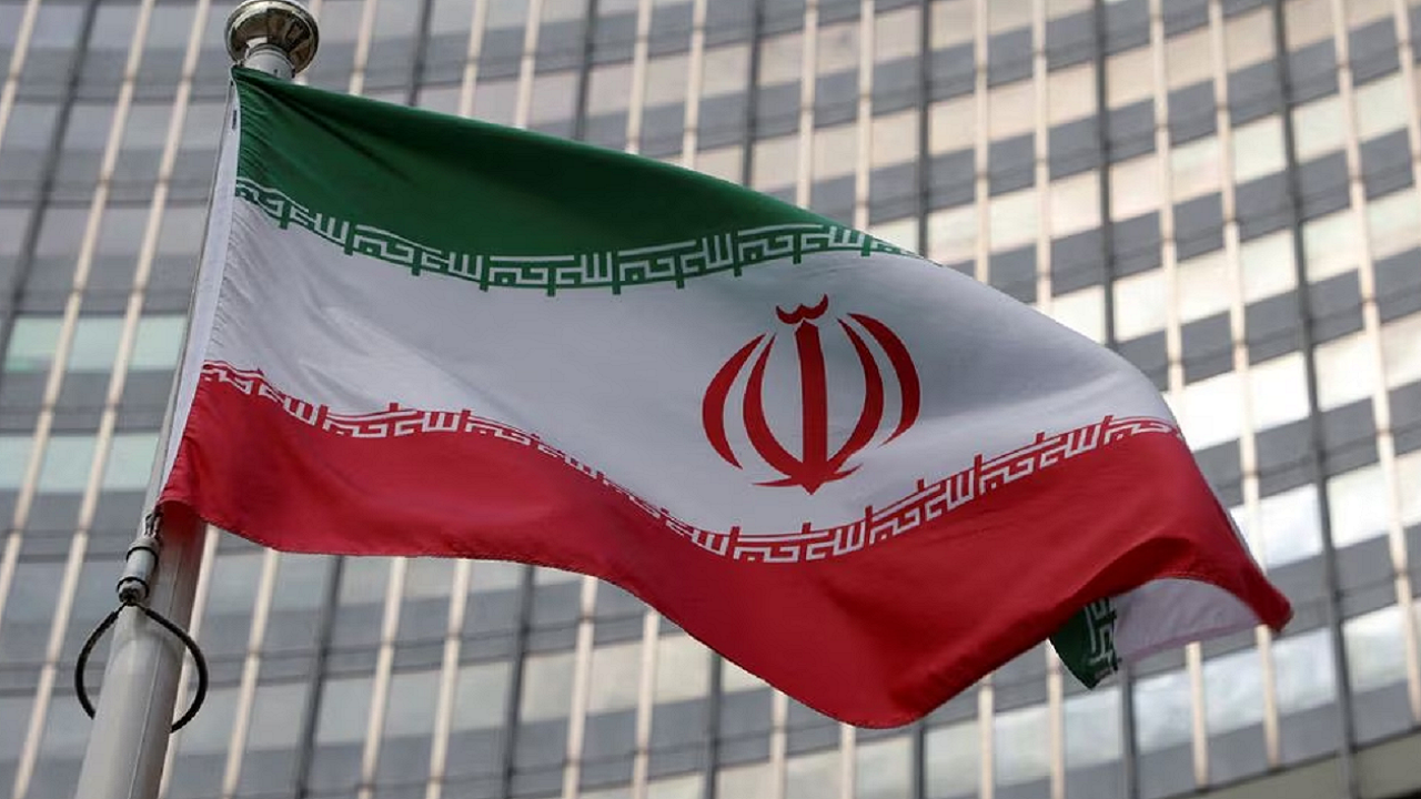 تروئیکای اروپایی از حفظ تحریم‌های هسته‌ای و موشکی علیه ایران خبر داد