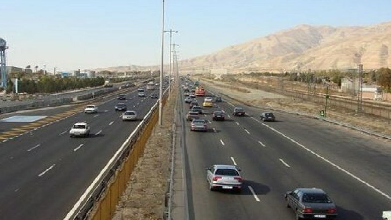 ترافیک پر حجم در راه‌های استان قزوین