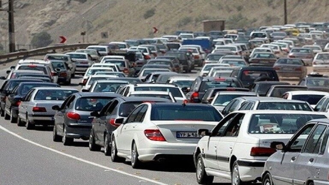 ترافیک در آزاد راه قزوین - رشت سنگین است