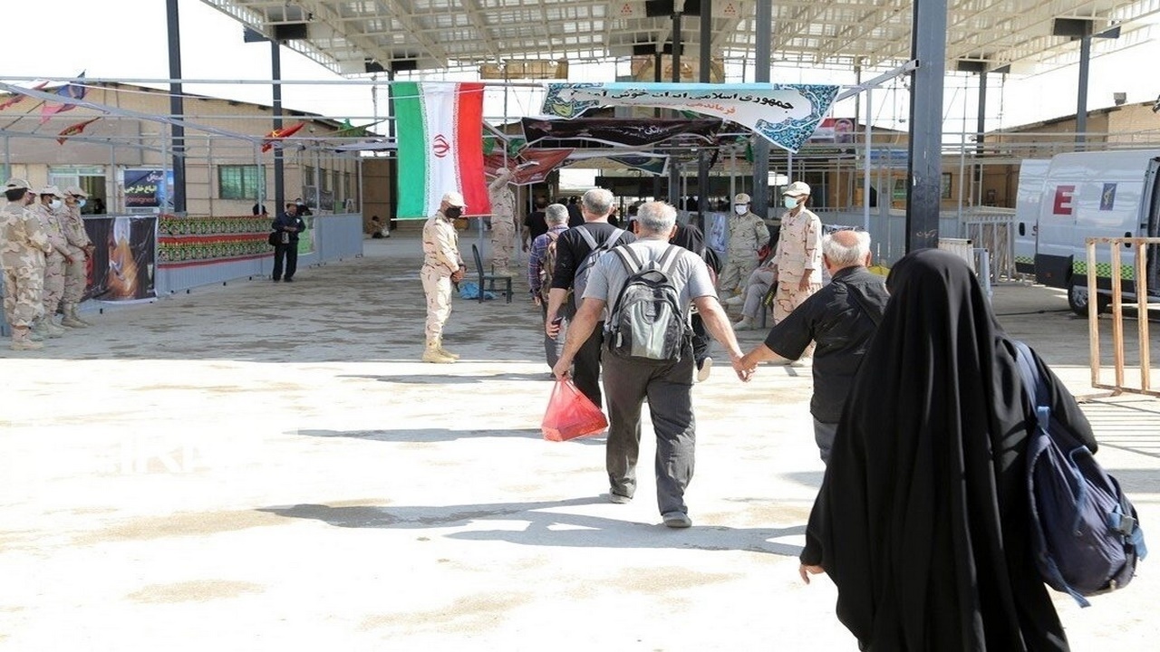 گذرنامه زائران در مرز زرباطیه فقط مهر ورود می‌خورد
