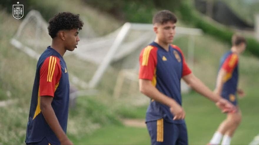 پدیده جوان بارسا تیم ملی اسپانیا را برگزید