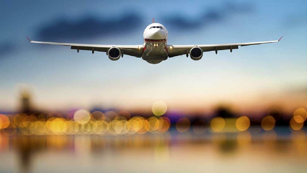 برقراری ۶ پرواز در فرودگاه اهواز برای جابجایی زائران خارجی سفر اربعین

 