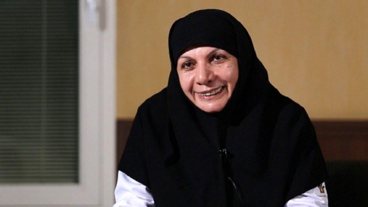 روایت زندگی خانم دکتر لباف، مادر ۲۲ هزار بچه در برنامه «دُخت ایران»