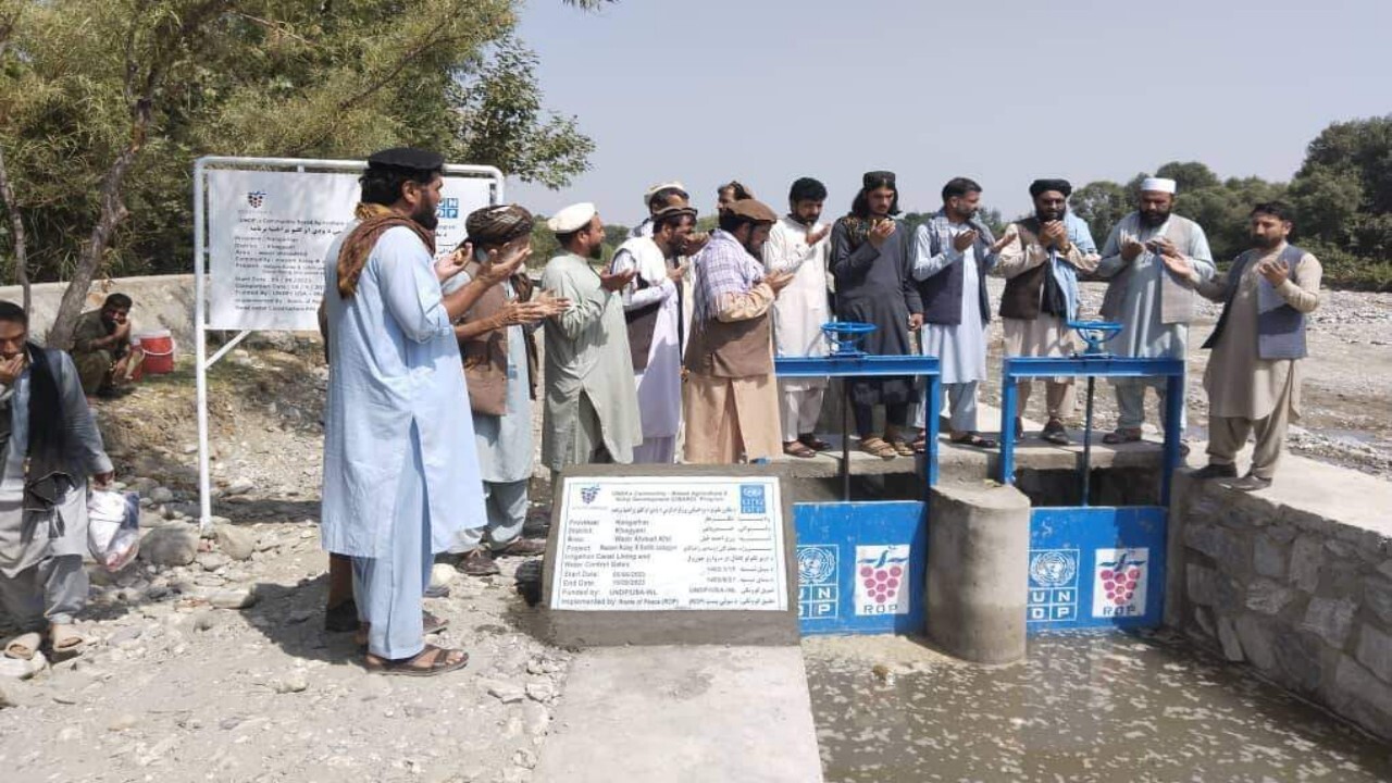بهره برداری از پروژه های آب رسانی در غزنی و ننگرهار
