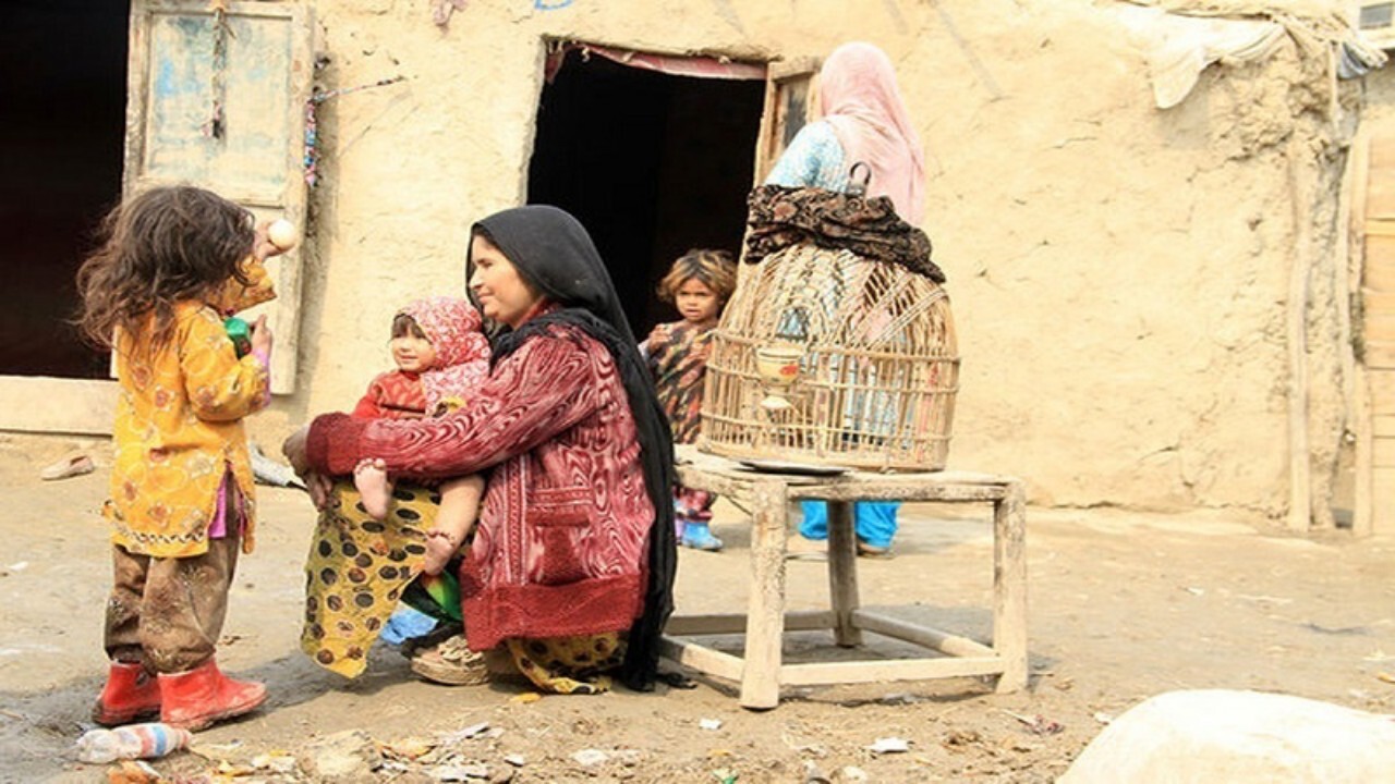 محرومیت بیش از یک میلیون کودک و مادر افغانستانی از کمک های بشر دوستانه