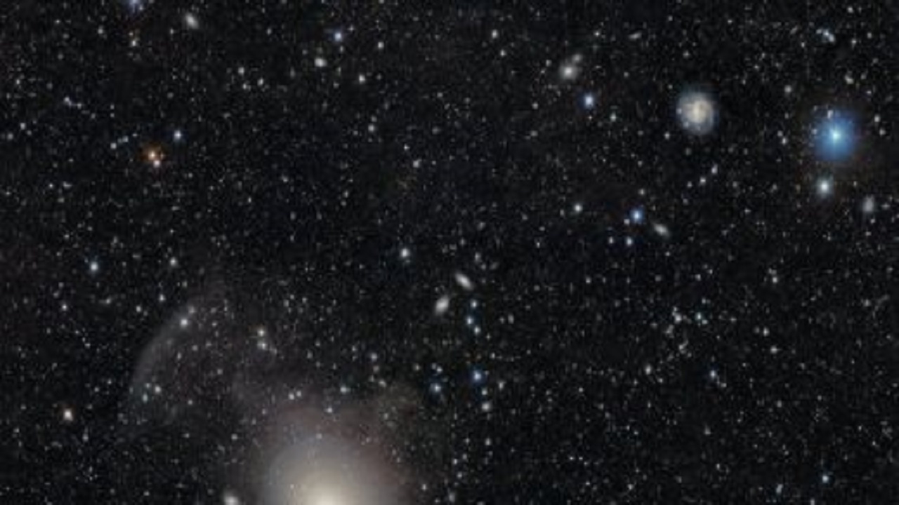 تصویری خیره کننده از یک کهکشان در فضا با دوربین انرژی تاریک