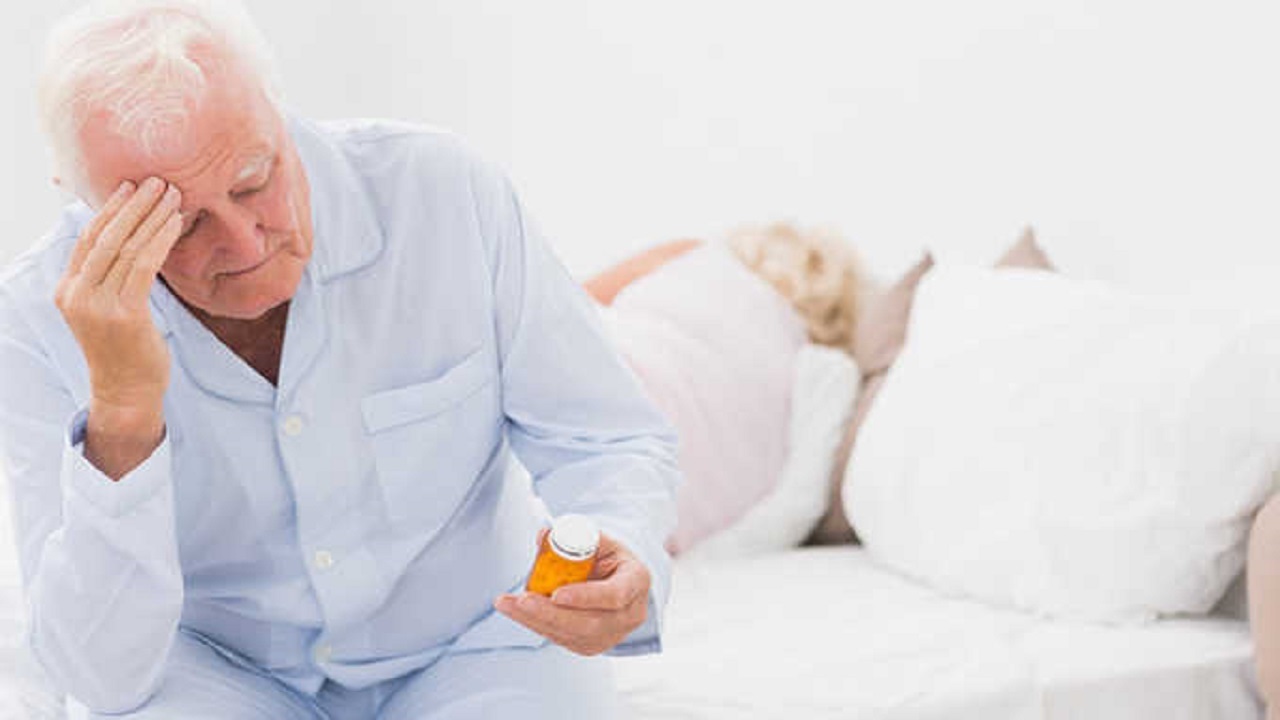 علل فراموش کردن دارو‌ها و روش‌های یادآوری دارو برای سالمندان