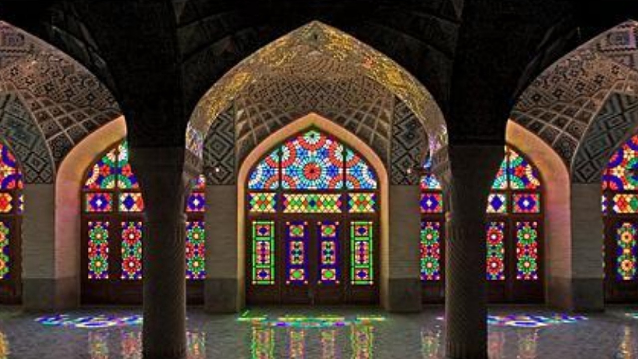 تدوین منشور معماری ایرانی اسلامی با تکیه بر هویت روستا‌ها