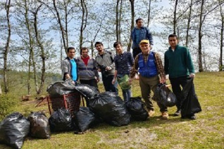 کوهستان الوند همدان با مشارکت کوهنوردان از زباله پاکسازی شد