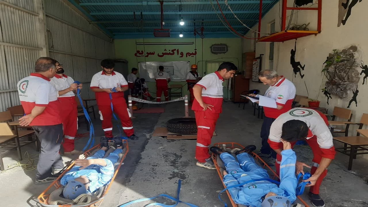برگزاری آزمون تعیین سطح و ارتقاء درجات نجاتگران داوطلب هلال احمر استان قزوین