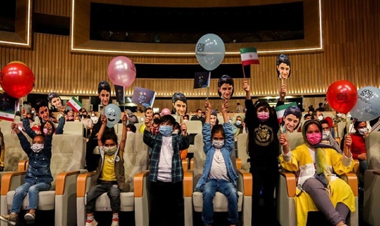 نمایش فیلم‌های جشنواره کودک و نوجوان در محله های اصفهان