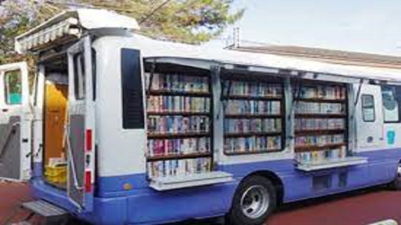 شناسایی ۶۴ منطقه در البرز برای حضور کتابخانه سیار