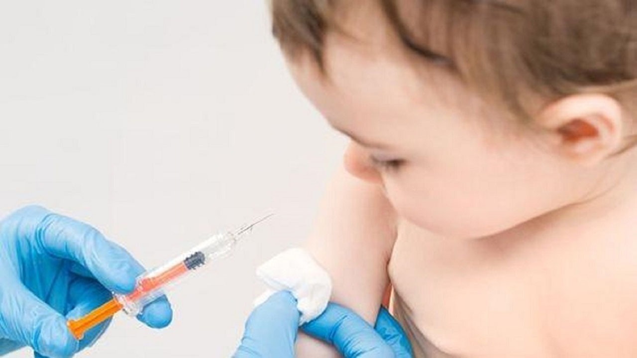 کمبود واکسن سه گانه کودکان در فارس برطرف شد