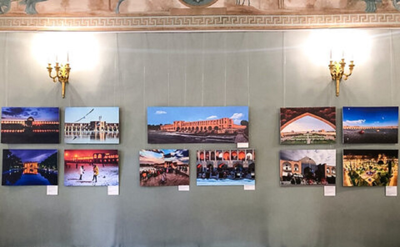 برپایی نمایشگاه عکس شهر سن پترز بورگ در اصفهان