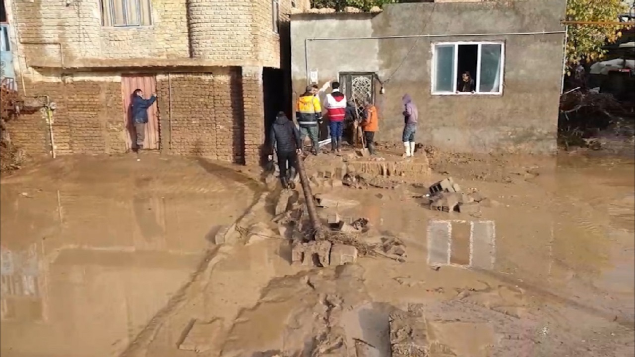 سیل به ۱۵۰ منزل مسکونی در منطقه کالپوش میامی خسارت زد