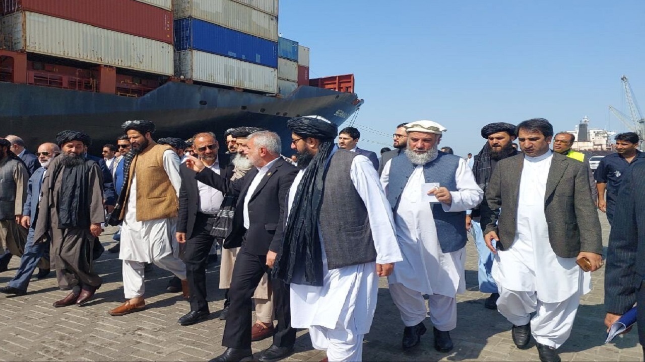 توسعه روابط تجاری و اقتصادی با ایران اولویت افغانستان است