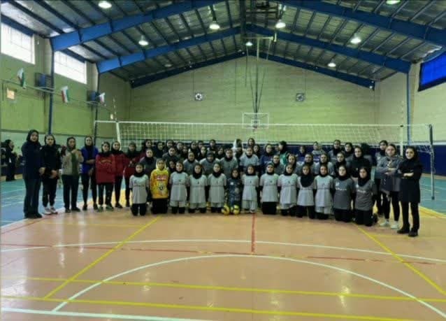 پیروزی تیم والیبال بانوان اسلامیه در رقابت‌های ۳ جانبه