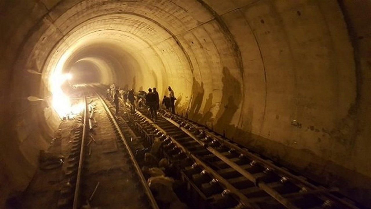 بهره برداری از فاز اول متروی اهواز تا یک سال آینده