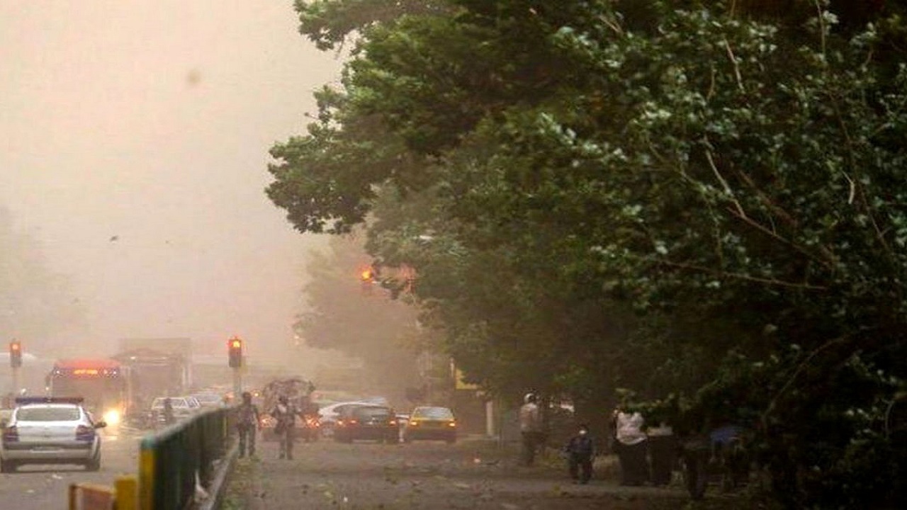 هشدار وزش باد شدید در استان تهران/ هوا پاک می‌شود
