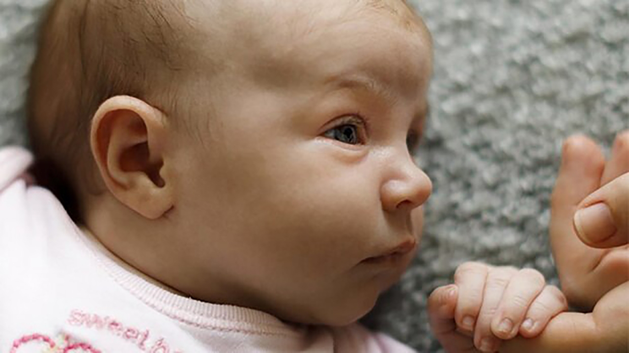 درمان رفلاکس نوزاد یک ماهه + فیلم