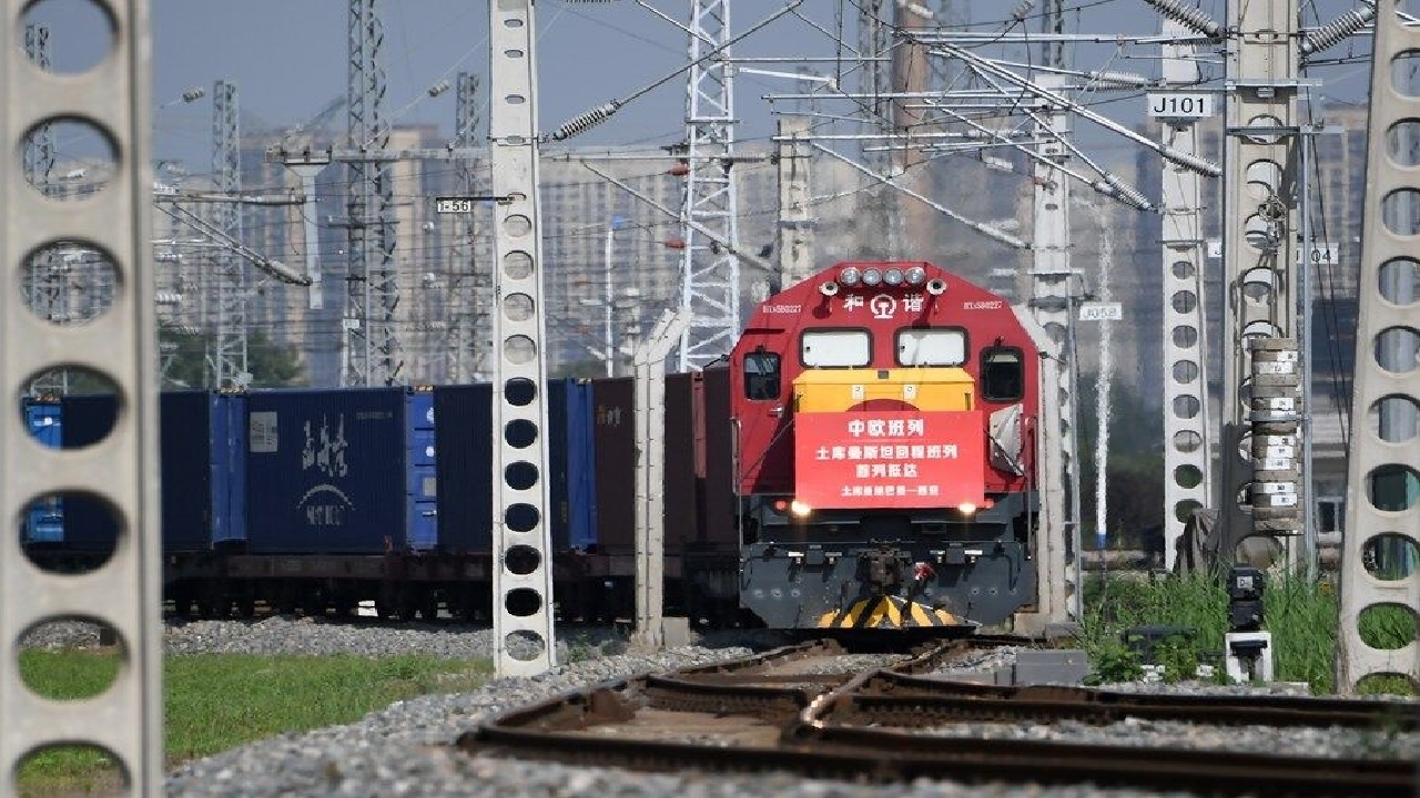 چهار رام قطار جدید به مسیرهای ریلی منتهی به مشهد افزوده شد