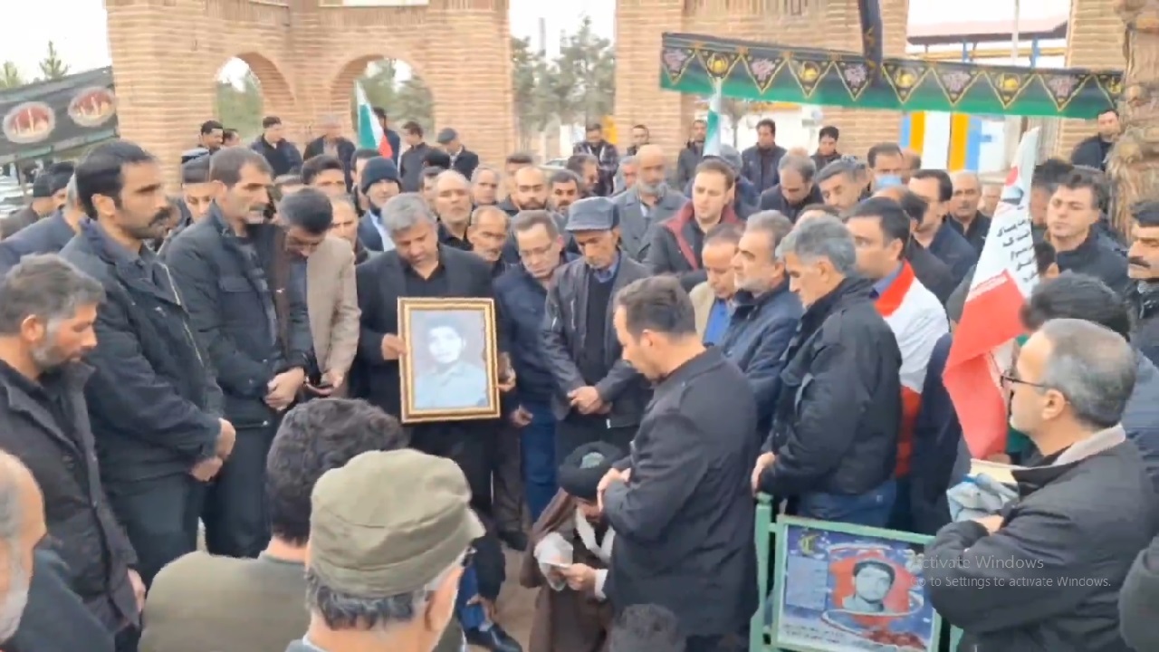 مراسم تشییع و خاکسپاری پدرشهیدمونس علی درتسوج