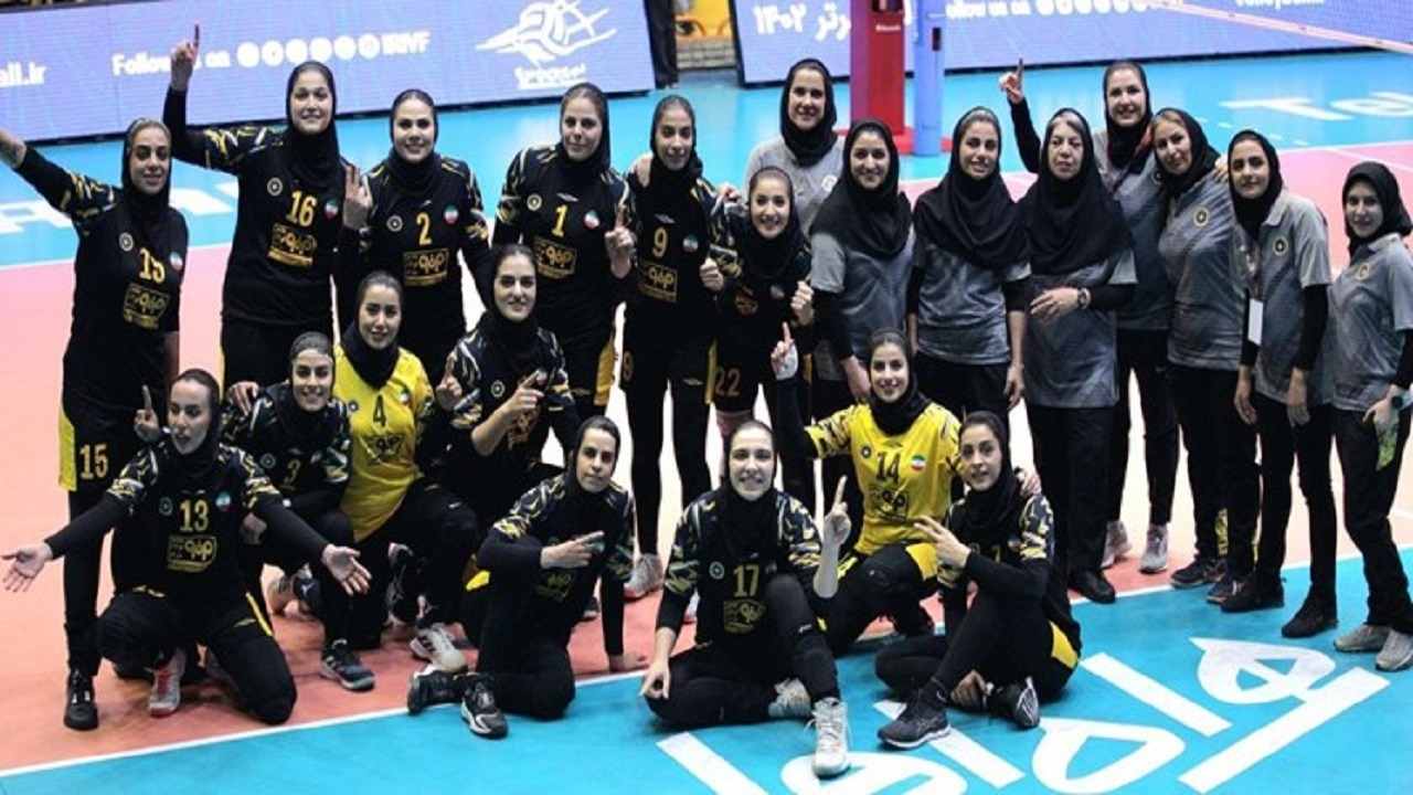 پیروزی سپاهان مقابل ذوب آهن در لیگ برتر والیبال بانوان