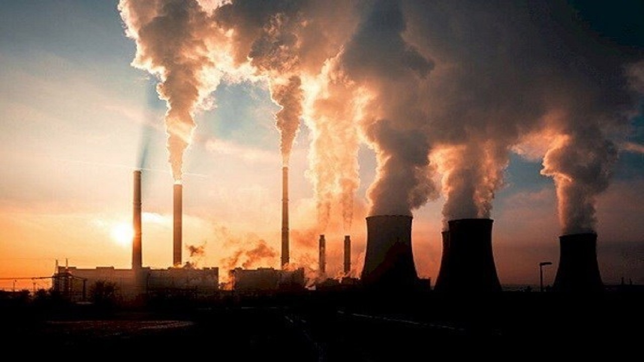 هیچ‌ یک از صنایع و نیروگاه‌های اصفهان سوخت مازوت مصرف نمی‌کنند