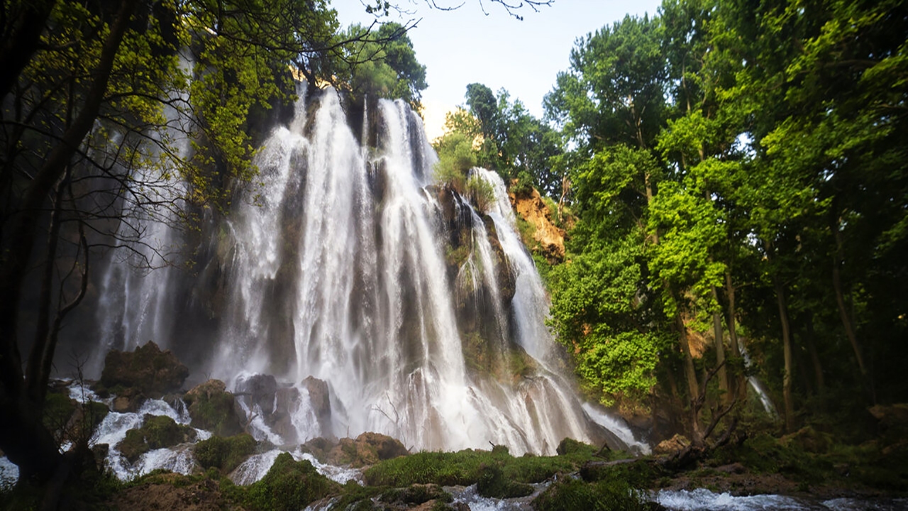 هزار آبشار، یکی از زیباترین آبشارهای فصلی لرستان+فیلم