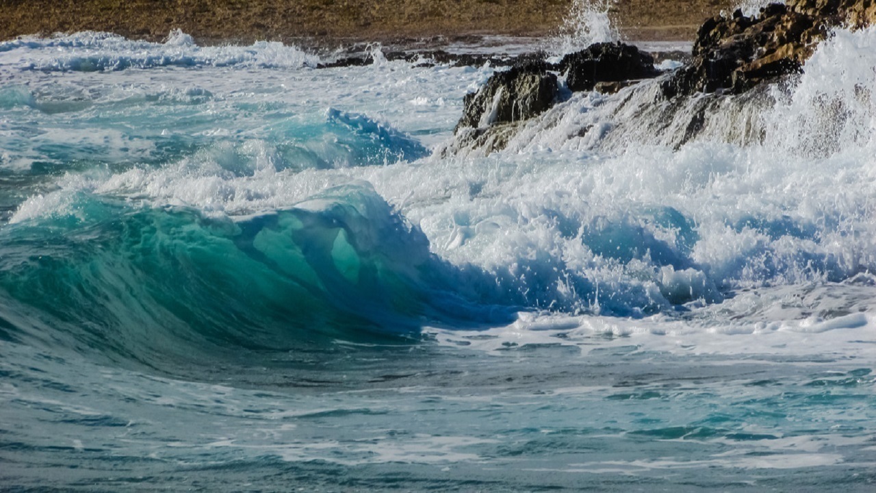 افزایش سرعت باد در مناطق دریایی هرمزگان/ شناور‌های سبک با احتیاط تردد کنند