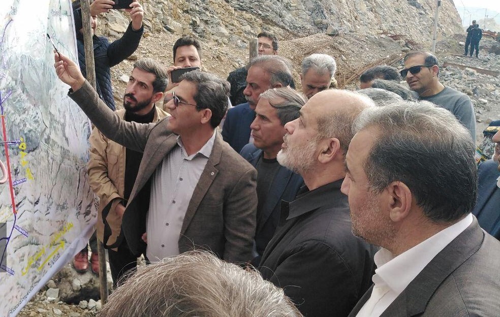 بازدید وزیر کشور از تونل کبیرکوه