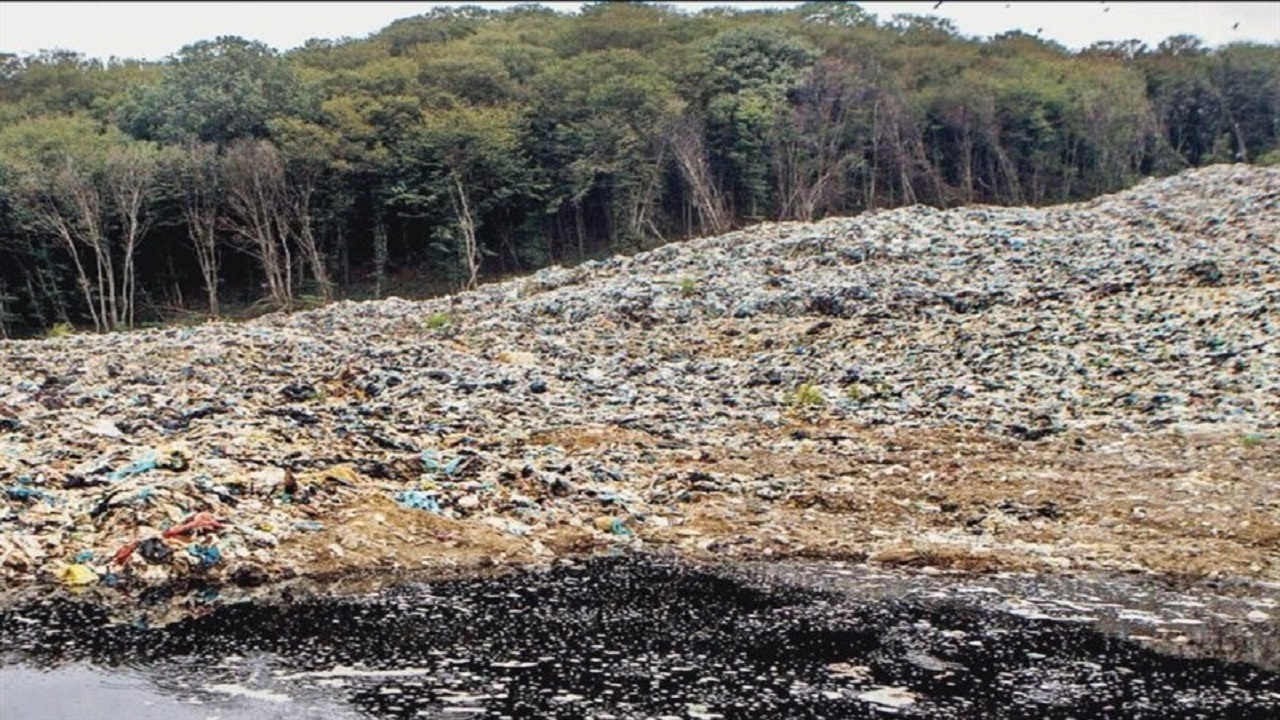 آلودگی ۷۰ کیلومتری آب و خاک با دپوی ۲۵ ساله زباله