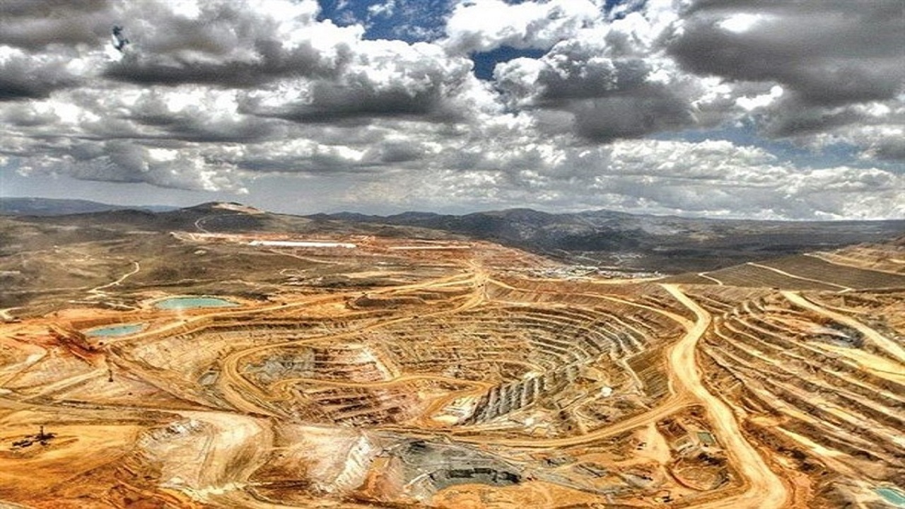 سرمایه‌گذاری ‌۳۵۰ میلیاردی برای احداث کارخانه طلای تفتان با فرآوری ‌۸۳۲ کیلوگرم شمش