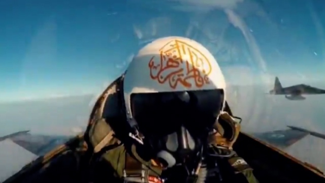 تبریک جالب نیروی هوایی ارتش برفراز خلیج همیشه فارس + فیلم