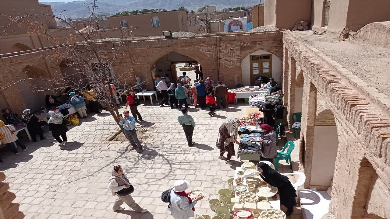 میزبانی ۱۰ روزه بازارچه نوروزی خواجه خضر بیرجند از گردشگران