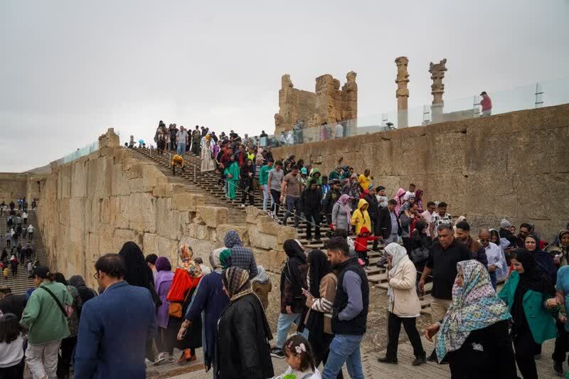 بازدید یک‌ میلیون و ۳۱۱ هزار مسافر از اماکن تاریخی فارس
