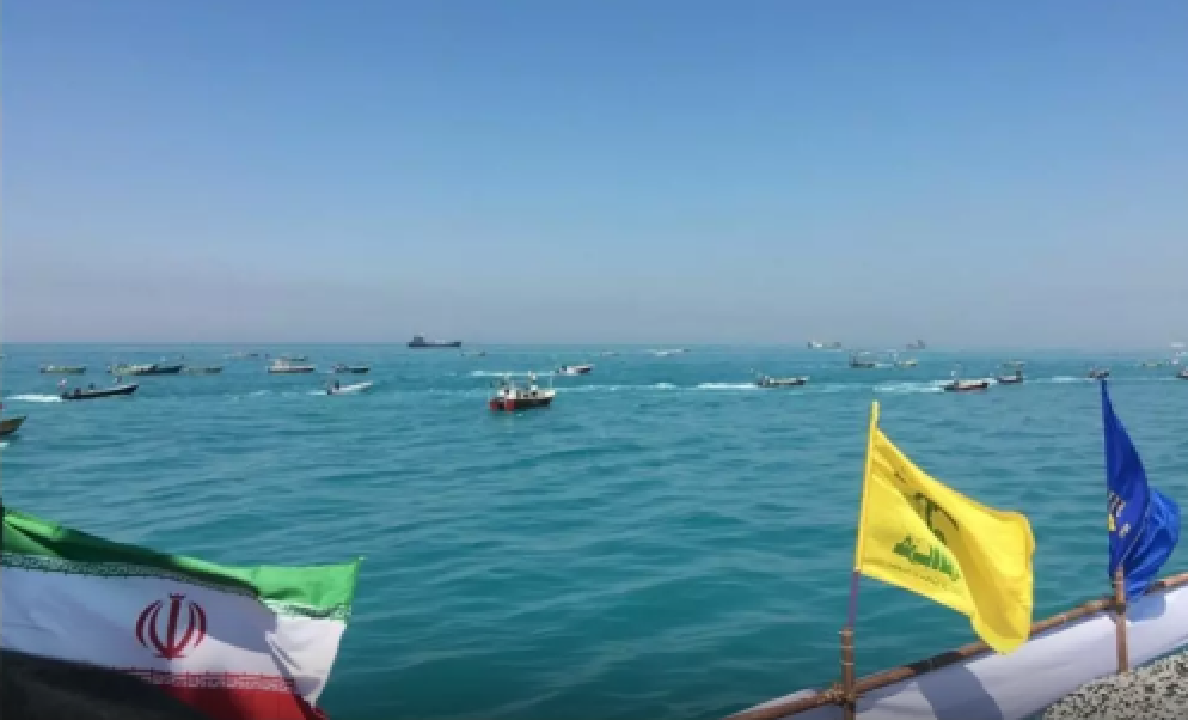 رژه دریایی در خلیج فارس به حمایت از ملت فلسطین