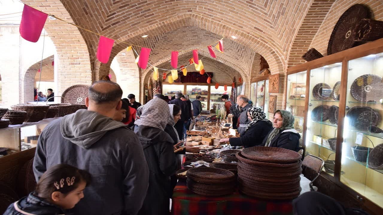 رشد ۱۱۵ درصدی تعداد غرفه نمایشگاه‌های صنایع دستی در کردستان