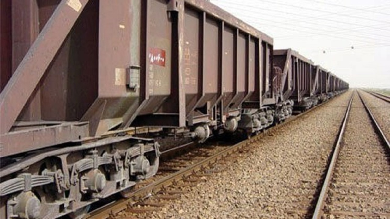 برخورد دیزل با واگن باری عامل سانحه ایستگاه راه آهن اراک است