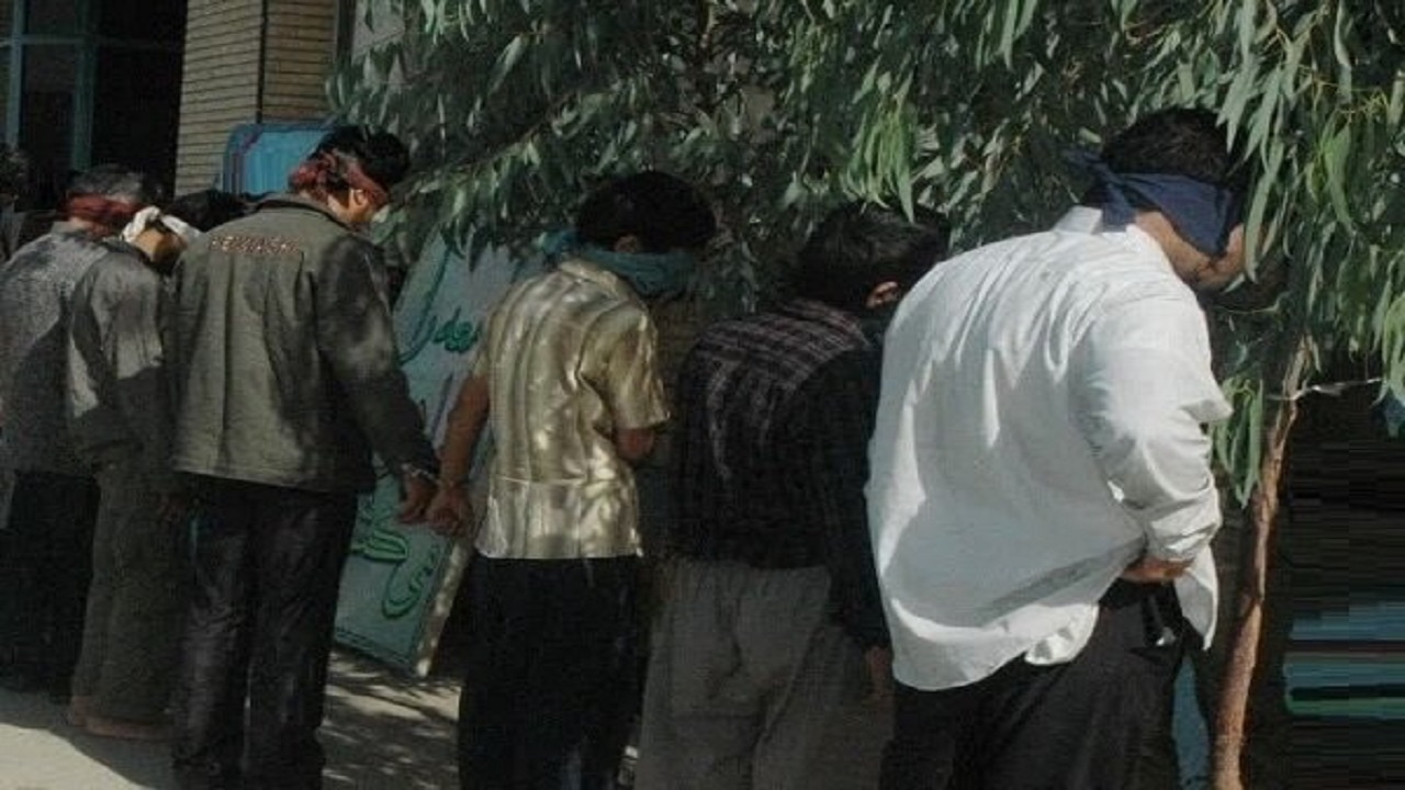دستگیری یک سارق و ۵ مالخر قطعات خودرو در بیرجند