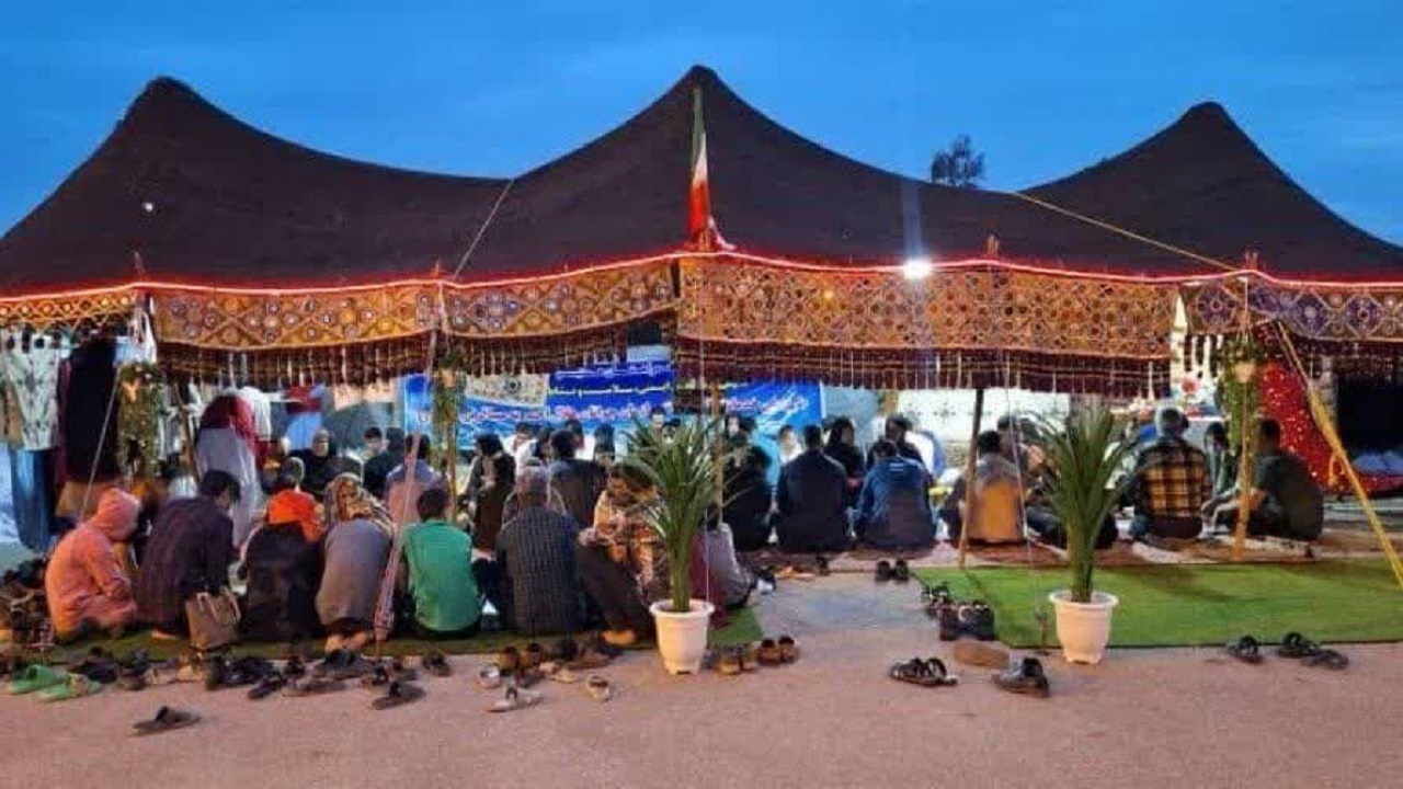 پذیرایی از مهمانان نوروزی سیستان و بلوچستان با میوه‌های گرمسیری