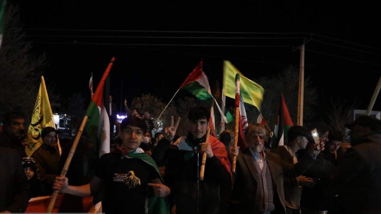  تجمع و شادی مردم در استان ها در حمایت از حمله به اسرائیل + فیلم و تصاویر