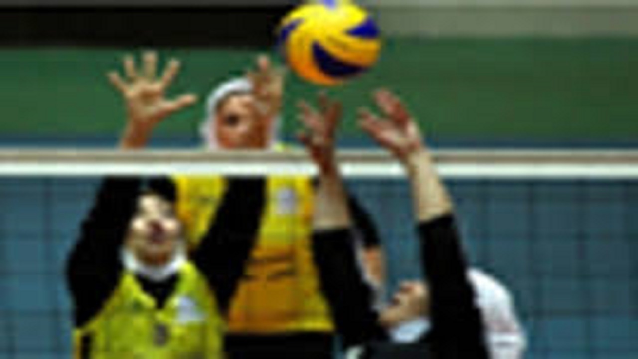 صعود ۴ تیم به مرحله نیمه نهایی مسابقات والیبال نوجوانان دختر آذربایجان شرقی