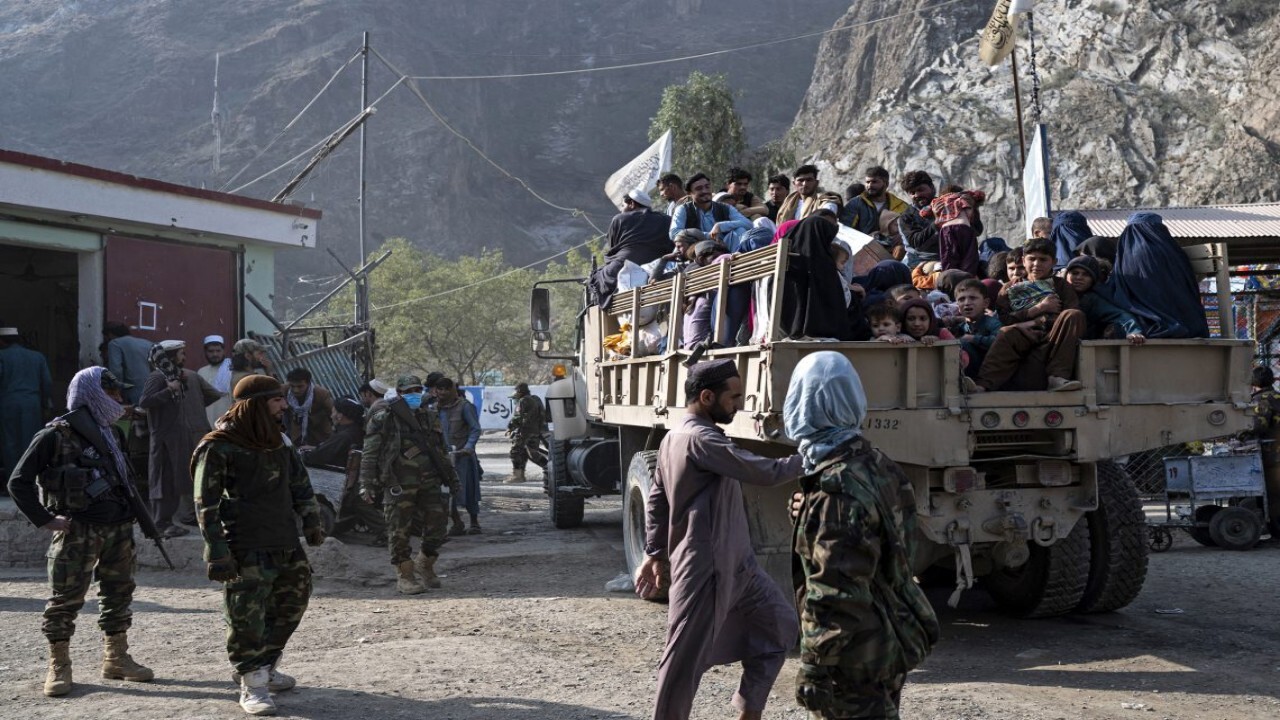 اخراج بیش از ۸ هزار پناهجوی افغانستانی از پاکستان