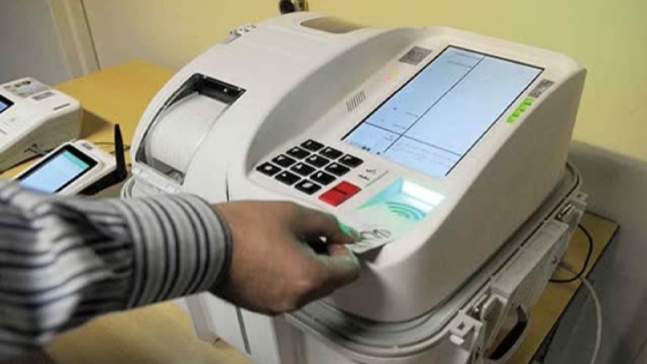 استقرار ۱۴۱۹ دستگاه صندوق الکترونیک برای انتخابات خرم‌آباد و چگنی