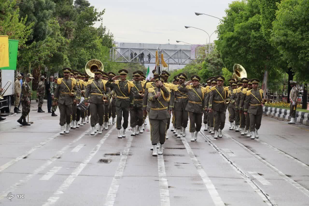 رژه اقتدار نیروهای مسلح شیراز در روز ارتش + تصاویر