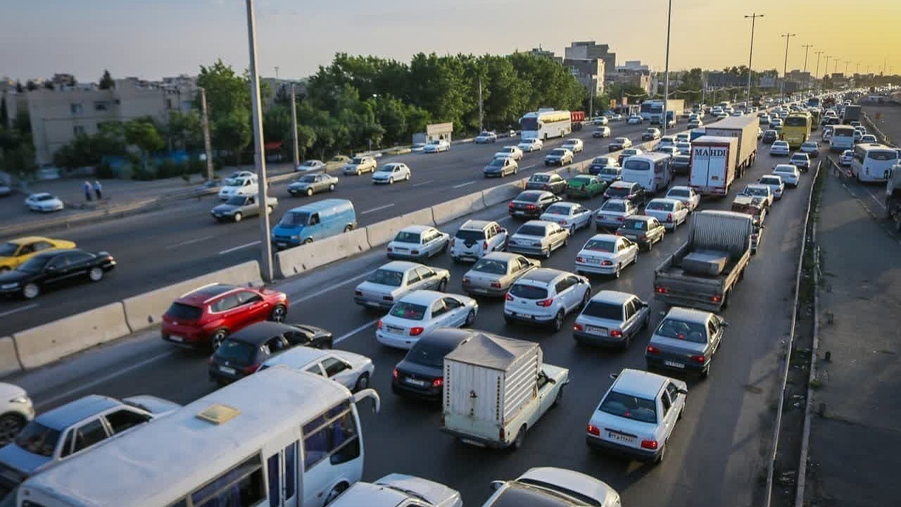 ترافیک در خروجی های خراسان رضوی سنگین است