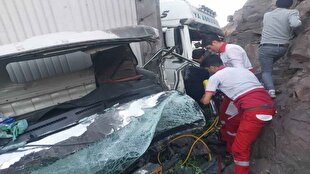 باشگاه خبرنگاران -۲ مصدوم در حادثه رانندگی در محور قزوین - رشت